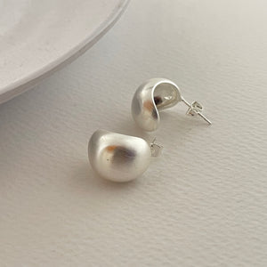 Aretes Media Luna Plateados