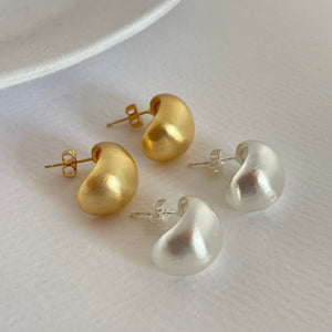 Aretes Media Luna Doradas