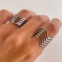 Cargar imagen en el visor de la galería, Anillo Livia