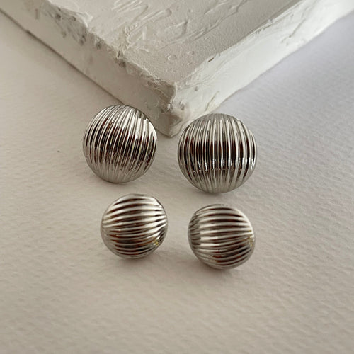 Aretes Carla Plateados Talla S y M