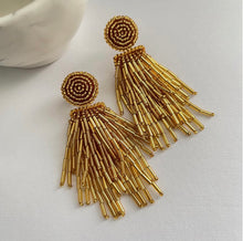 Cargar imagen en el visor de la galería, Aretes Alaska Gold