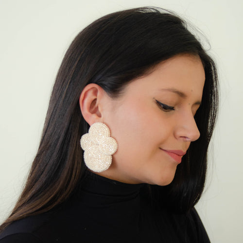 Aretes Scarlet Crema