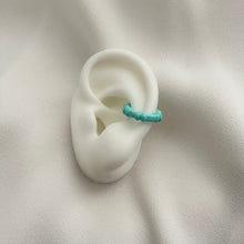 Cargar imagen en el visor de la galería, Ear Cuff Salvavidas Turquesa